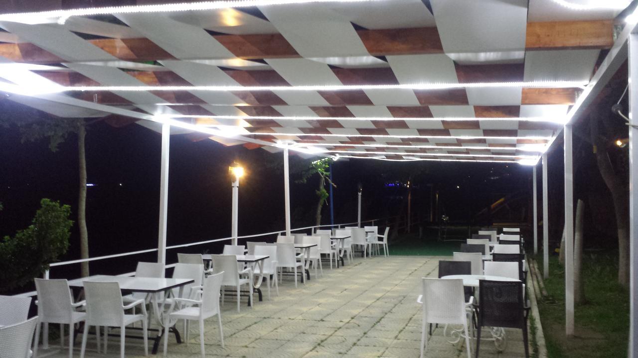 Hotel Vataksi Shkodër エクステリア 写真